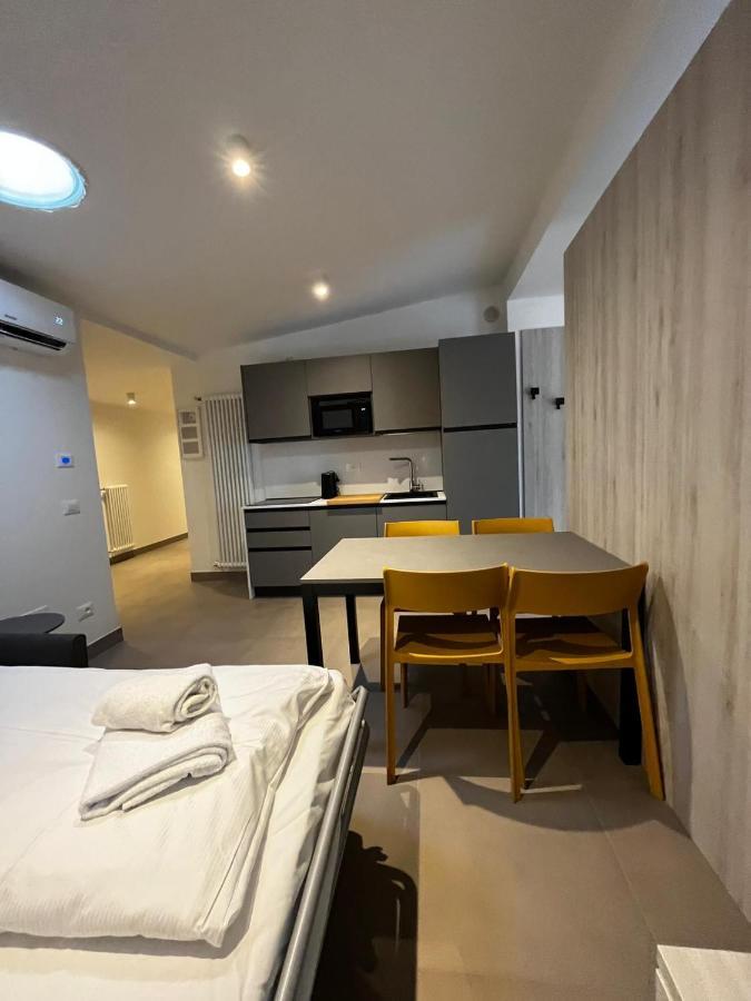 Bilo - Apartments For Rent Тренто Экстерьер фото